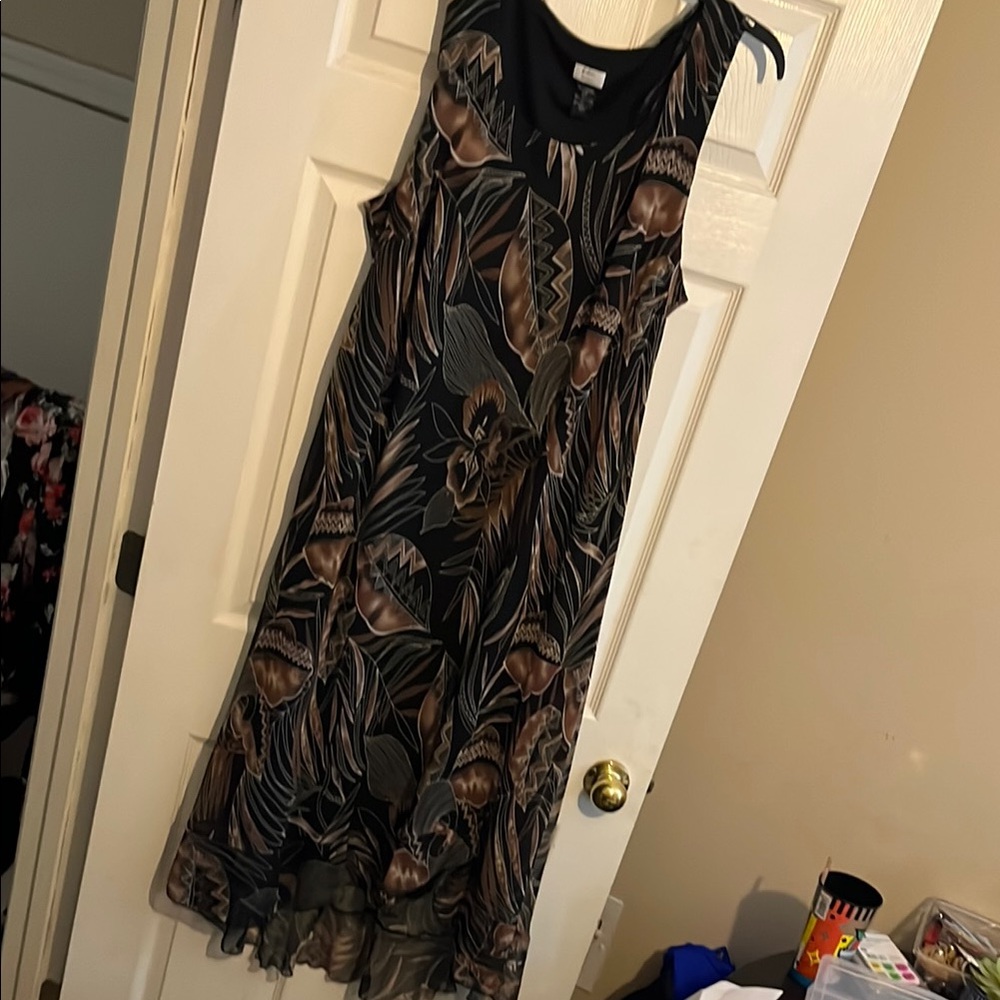 Black and Brown Sleeveless V-Neck Midi Sundress by believe woman